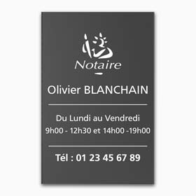 Plaque notaire avec horaires de l'étude en plexiglas gris anthracite gravé