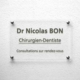 Plaque dentiste en plexiglas transparent