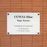 Plaque professionnelle plexiglas blanche gravure noir, format 30 x 20 cm